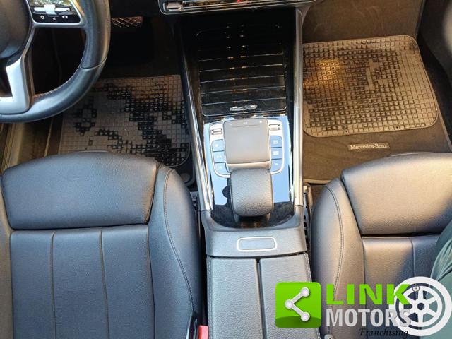 MERCEDES-BENZ B 180 usata, con Leve al volante