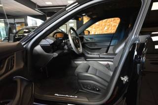 PORSCHE Taycan usata 21