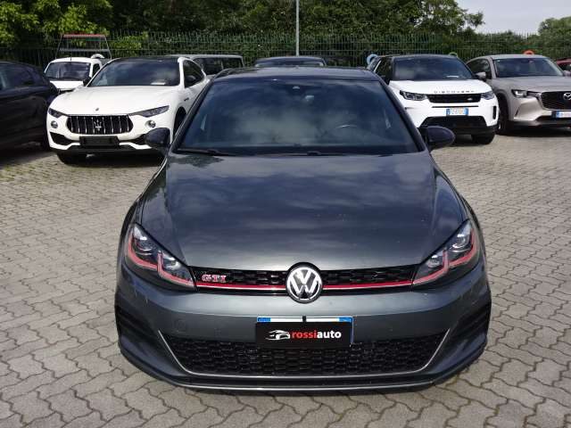VOLKSWAGEN Golf GTI usata, con Airbag