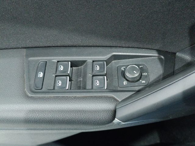 VOLKSWAGEN Tiguan usata, con Specchietti laterali elettrici