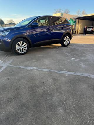 PEUGEOT 3008 usata, con Airbag