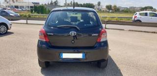 TOYOTA Yaris usata, con Alzacristalli elettrici