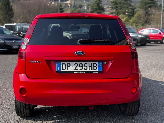 FORD Fiesta usata, con Autoradio