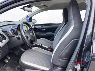 TOYOTA Aygo usata 8