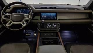 LAND ROVER Defender usata, con Boardcomputer