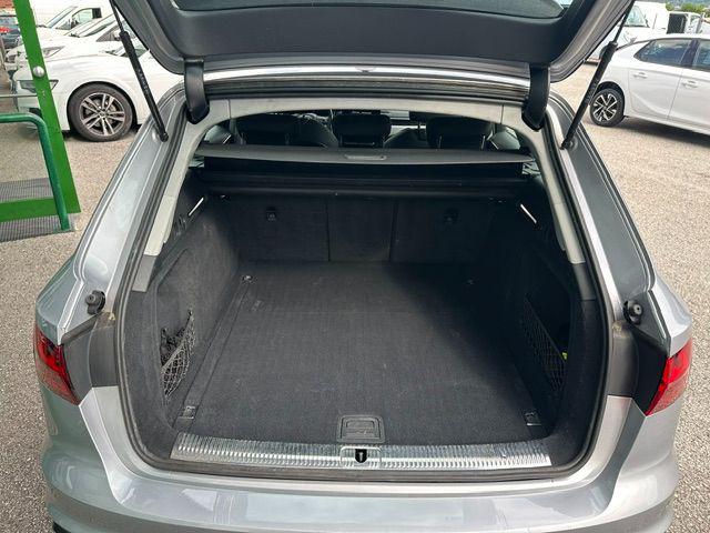 AUDI A4 usata, con Park Distance Control