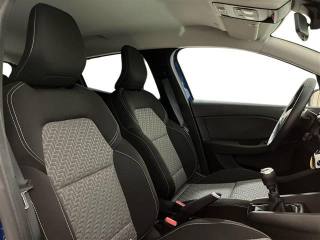 RENAULT Clio usata, con Fari LED