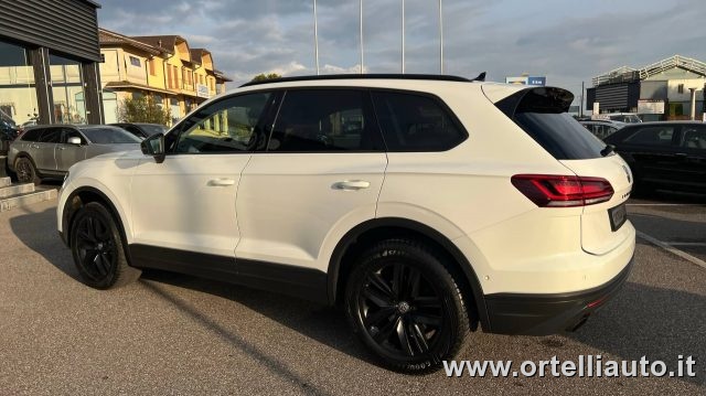 VOLKSWAGEN Touareg usata, con Chiusura centralizzata