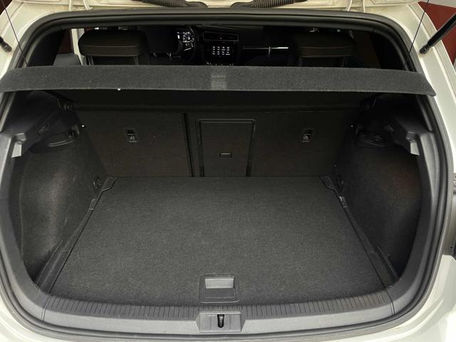 VOLKSWAGEN Golf usata, con Controllo automatico clima