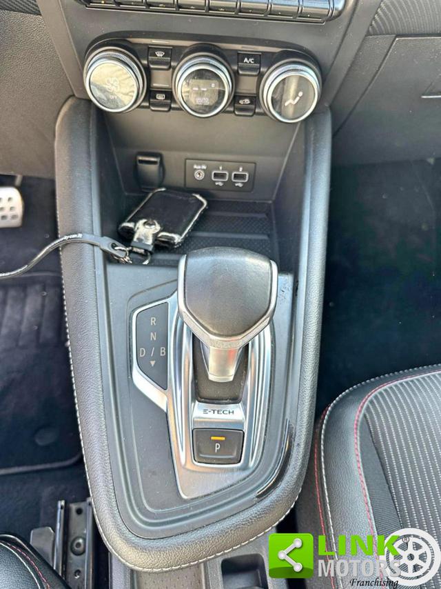 RENAULT Captur usata, con USB