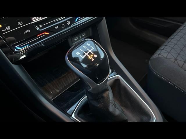 VOLKSWAGEN T-Cross usata, con Autoradio