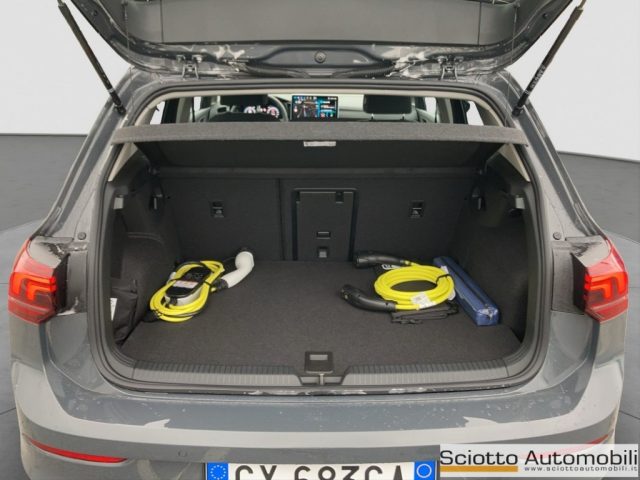 VOLKSWAGEN Golf usata, con Bracciolo