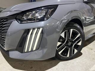PEUGEOT 208 usata, con Airbag Passeggero