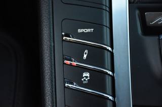 PORSCHE Macan usata, con Volante in pelle