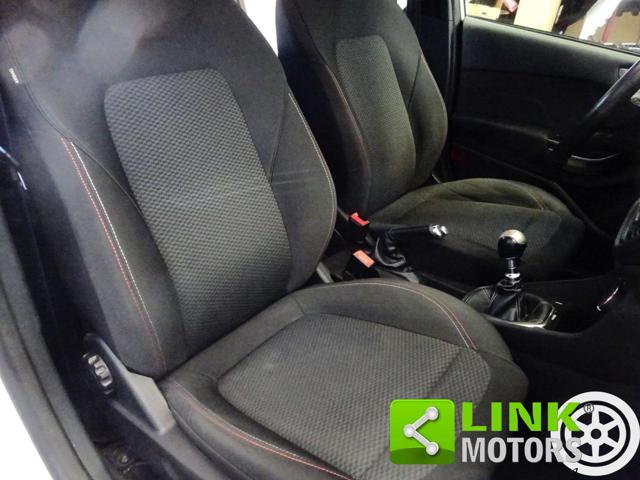FORD Fiesta usata, con Touch screen
