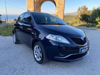 LANCIA Ypsilon usata, con ESP