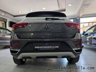 VOLKSWAGEN T-Roc usata, con Leve al volante