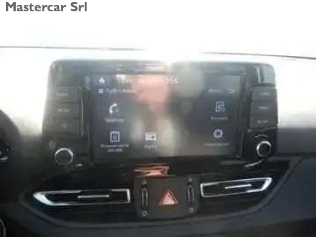 HYUNDAI i30 usata, con Autoradio