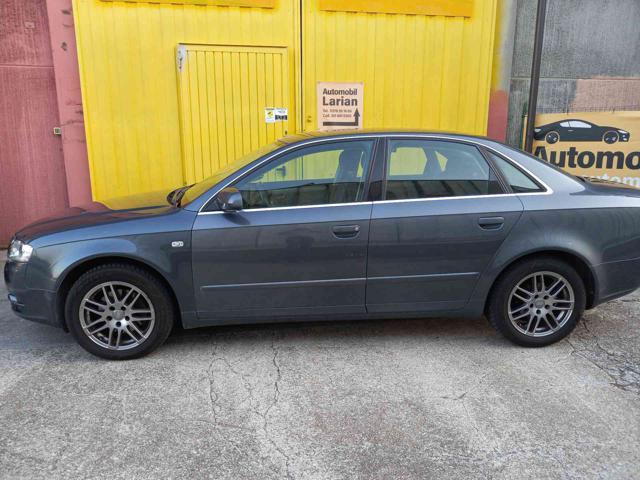 AUDI A4 usata, con Alzacristalli elettrici