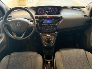 LANCIA Ypsilon usata, con Autoradio digitale