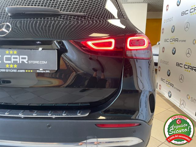 MERCEDES-BENZ GLA 200 usata, con Specchietti laterali elettrici