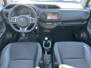 TOYOTA Yaris usata, con Fendinebbia