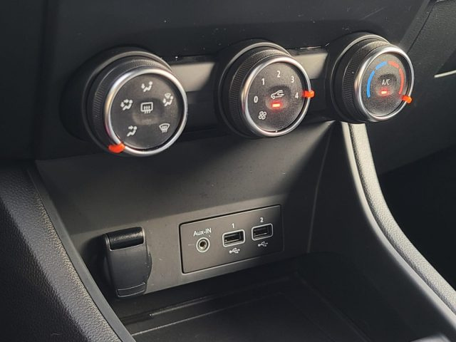 RENAULT Captur usata 24