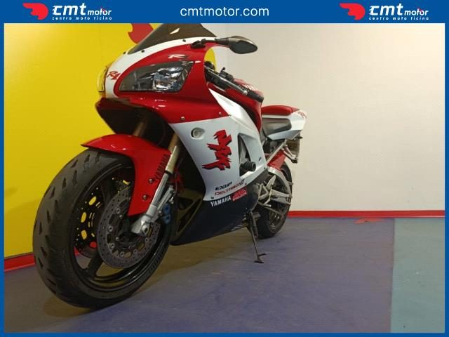 YAMAHA YZF R1 usata 12