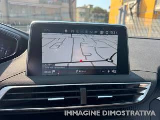 PEUGEOT 5008 usata, con Volante in pelle