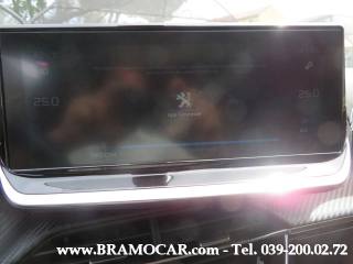 PEUGEOT 208 usata, con Leve al volante