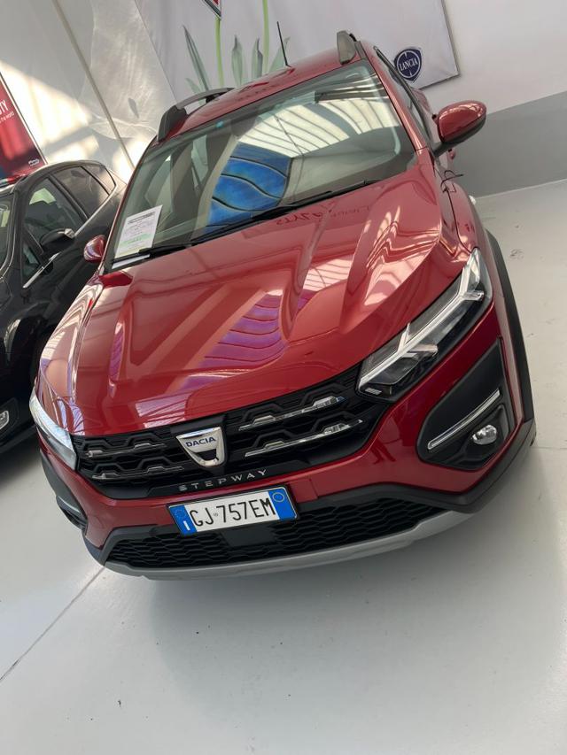 DACIA Sandero usata, con Specchietti laterali elettrici