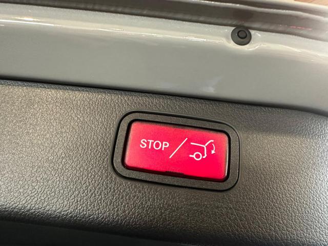 MERCEDES-BENZ C 220 usata, con Fendinebbia