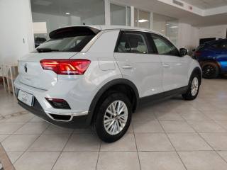 VOLKSWAGEN T-Roc usata, con Cerchi in lega