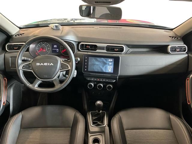 DACIA Duster usata 8
