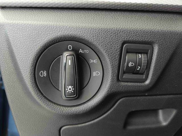 SKODA Kamiq usata, con Bluetooth