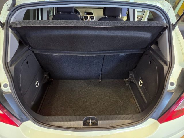 OPEL Corsa usata, con Chiusura centralizzata