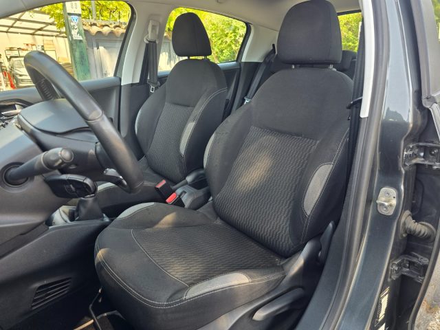 PEUGEOT 208 usata, con Autoradio