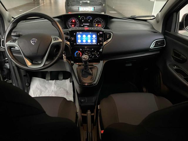 LANCIA Ypsilon usata, con Park Distance Control
