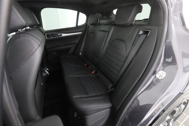 ALFA ROMEO Stelvio usata 9