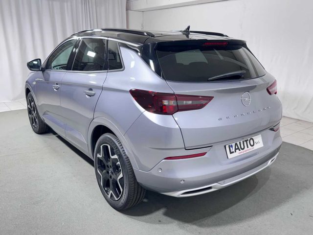 OPEL Grandland usata, con Autoradio