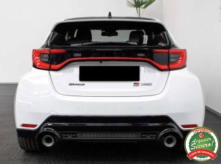 TOYOTA Yaris usata, con Airbag laterali
