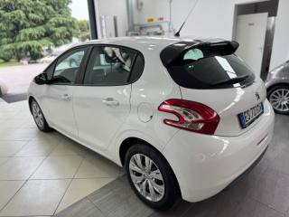 PEUGEOT 208 usata, con Boardcomputer