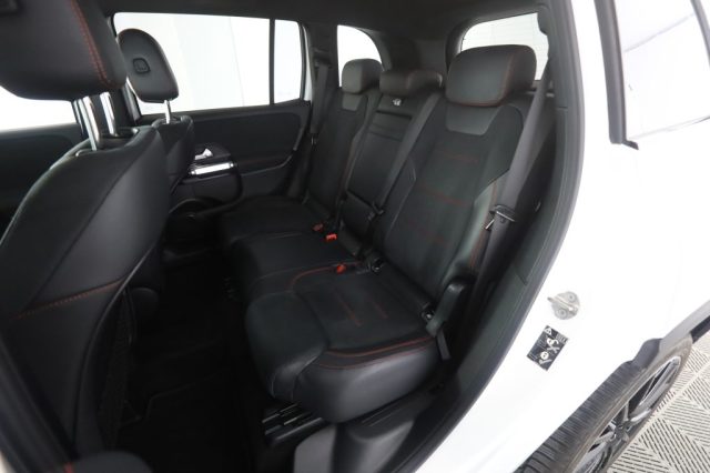 MERCEDES-BENZ CLA usata 9