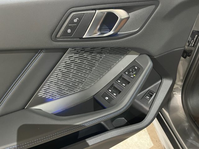 BMW 120 usata, con Park Distance Control