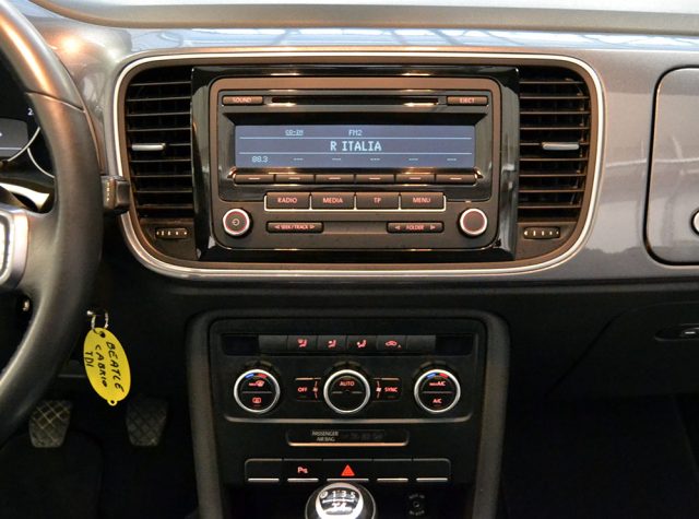 VOLKSWAGEN Maggiolino usata, con Autoradio