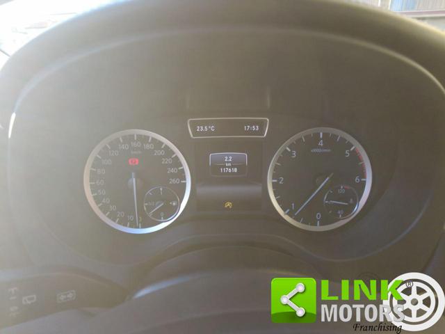 INFINITI Q30 usata, con Chiusura centralizzata