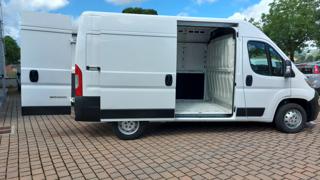 OPEL Movano usata, con Hill holder