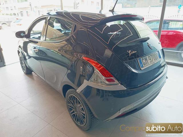 LANCIA Ypsilon usata, con Controllo trazione