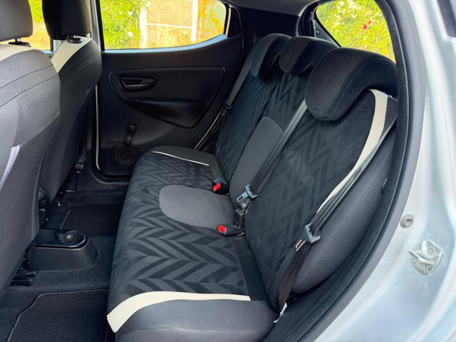 LANCIA Ypsilon usata, con ESP