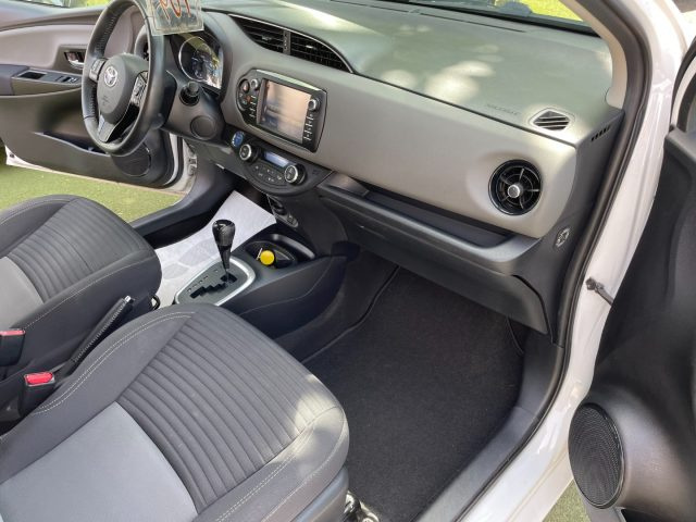 TOYOTA Yaris usata, con Cruise Control